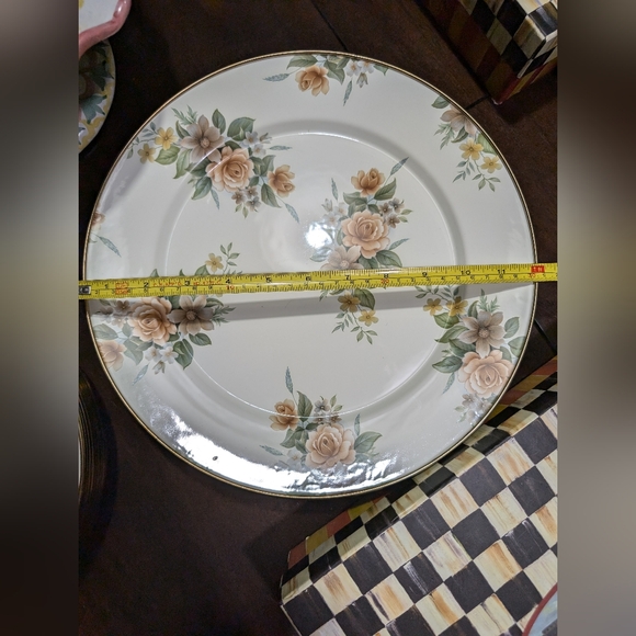 Dinner Plates - Picture 3 of 6